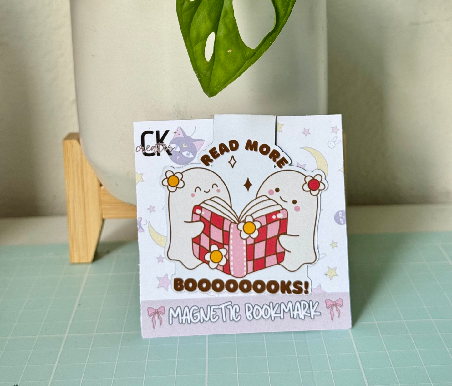 Read More Boooks Magnetic Bookmark
